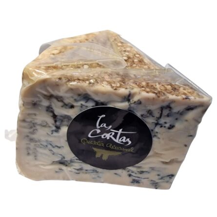 cuña de queso azul de oveja afinado con miel