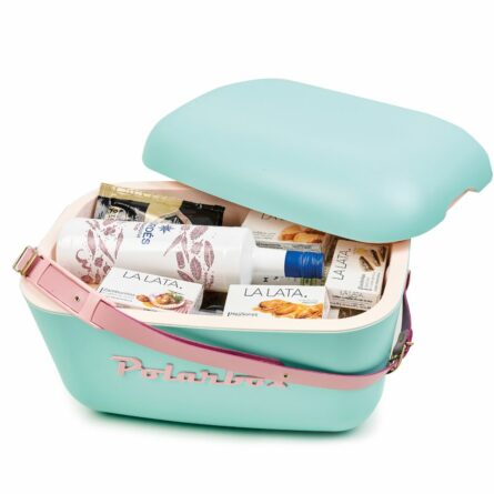 Cesta regalo gourmet en nevera Polarbox con ibéricos de bellota, vermut y conservas